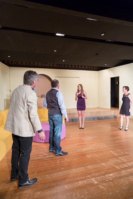 Theater Drami Nüeri Dinner mit Chaos