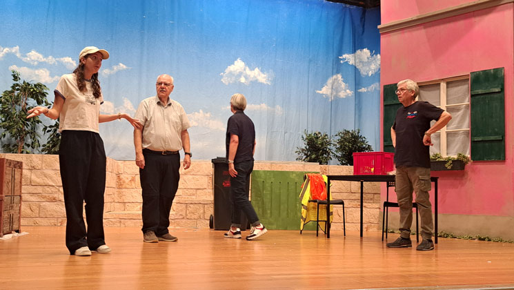 Bild ansehen Theater Drami Nüeri: «Wo ist Mr.Bien?» Slapstick-Komödie von Christian Ennser (Regie: Peter-Matthias Born)